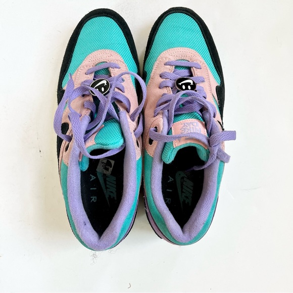 Nike Air Max 1 Have A Nike Day Sz 8 Mens Space Purple Black Smiley Face Sneakers - Picture 8 of 9